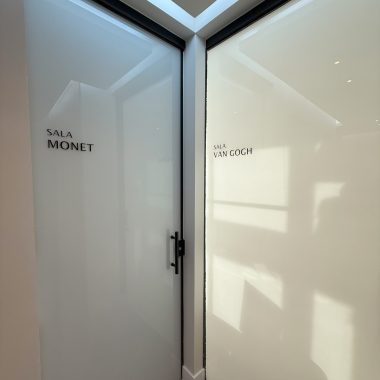 20250729_195442170_iOS